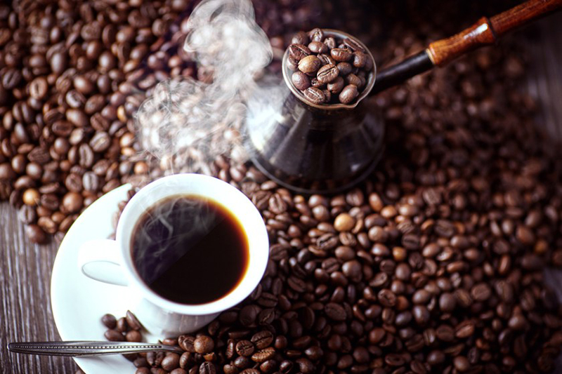 Cà phê có làm tăng nguy cơ ung thư và bệnh tim không?