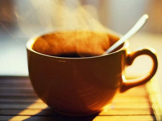 Thêm quế vào tách cà phê cho buổi sáng đầy thú vị