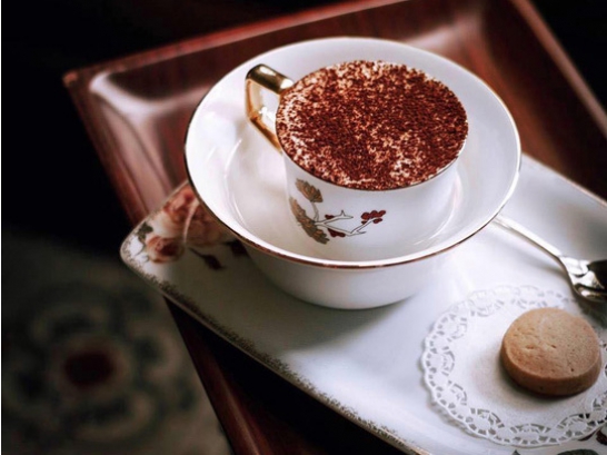 Thưởng thức cà phê trứng ở Sài Gòn